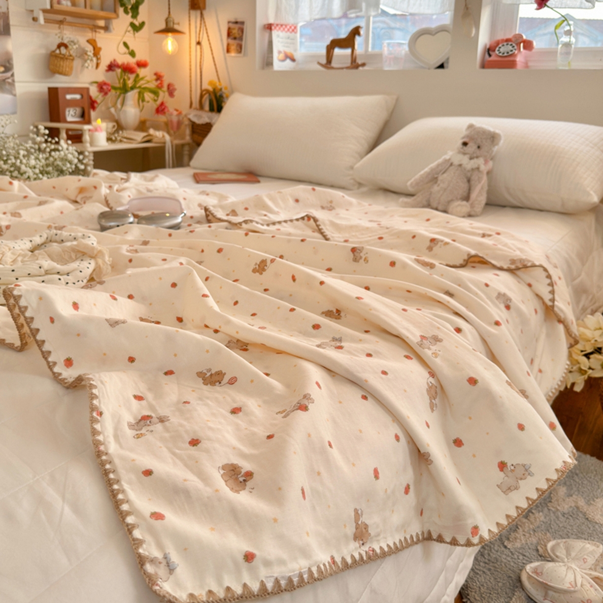 91家纺网 家纺一手货源 找家纺 暖阳 2026新款全棉纯棉双层纱夏季毯盖毯毯子 莓莓兔软糖