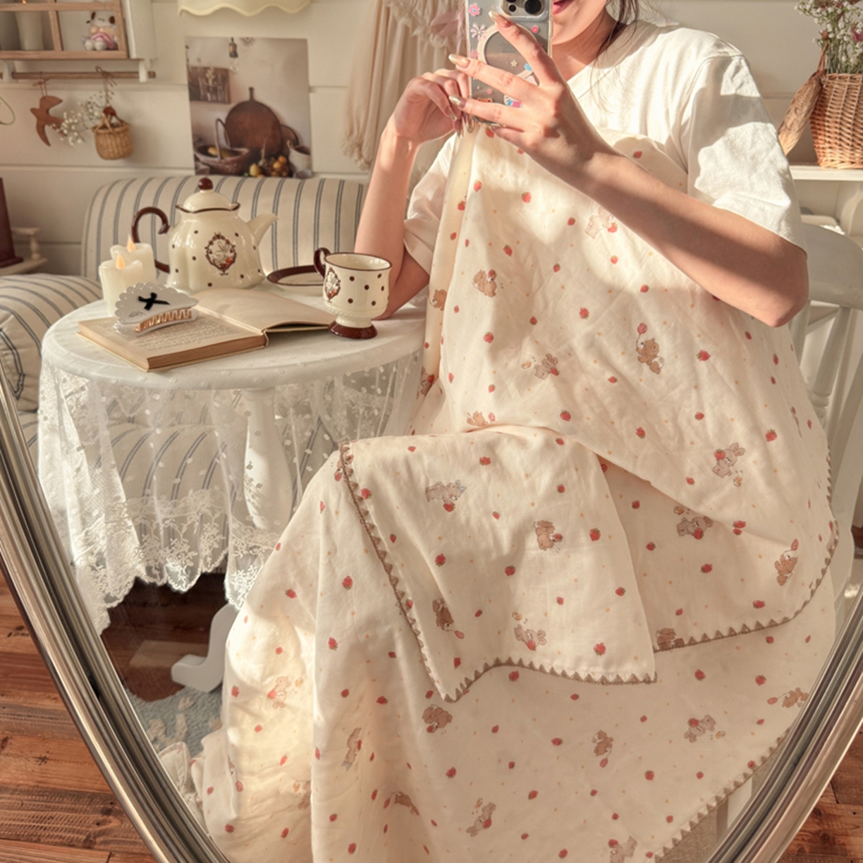 91家纺网 家纺一手货源 找家纺 暖阳 2026新款全棉纯棉双层纱夏季毯盖毯毯子 莓莓兔软糖