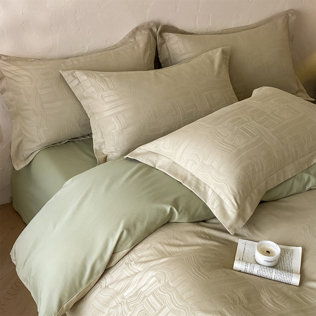 91家纺网 家纺一手货源 找家纺 笙意家纺 2026新款A版60浮雕提花B版40全棉四件套 幻纤影-浅茶色