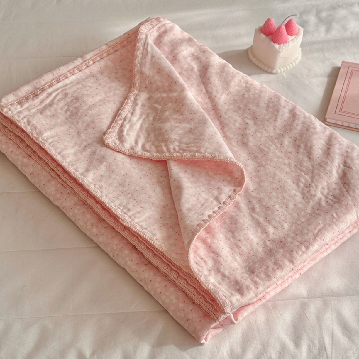 91家纺网 家纺一手货源 找家纺 暖阳 2026新款全棉纯棉双层纱夏季毯盖毯毯子 云棉莓朵粉