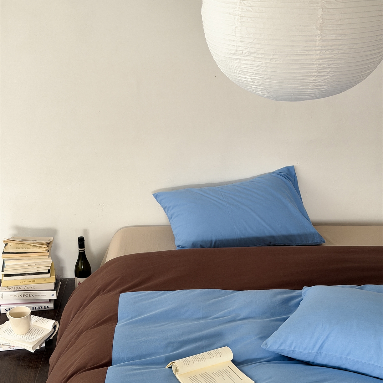 91家纺网 家纺一手货源 找家纺 小春日和 2026新款设计师款纯色拼角纯棉四件套全棉简约风被套纯色床单加大被套1.8床笠无印风四件套 暮光之城