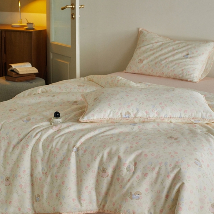 91家纺网 家纺一手货源 找家纺 暖阳 2026新款全棉贝壳边棉花夏被夏凉被空调被 花丛萌宠