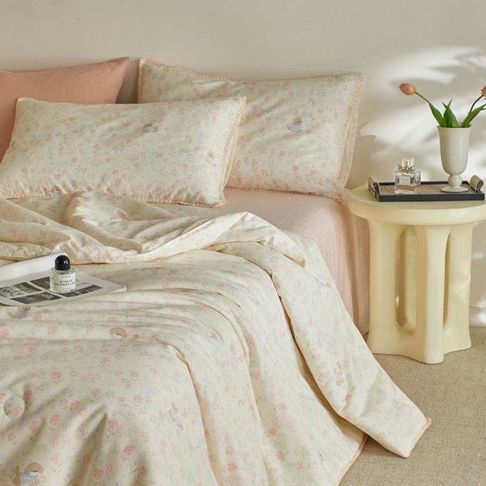 91家纺网 家纺一手货源 找家纺 暖阳 2026新款全棉贝壳边棉花夏被夏凉被空调被 花丛萌宠