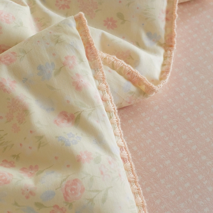 91家纺网 家纺一手货源 找家纺 暖阳 2026新款全棉贝壳边棉花夏被夏凉被空调被 花丛萌宠