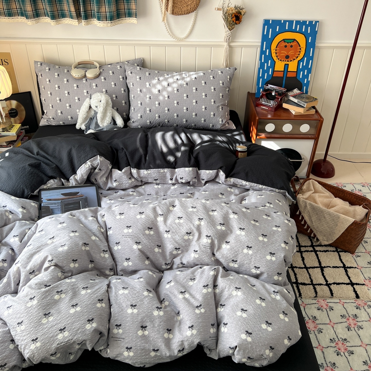 91家纺网 家纺一手货源 找家纺 水木坊 2026春夏新款高品质泡芙普通款四件套 灰樱桃