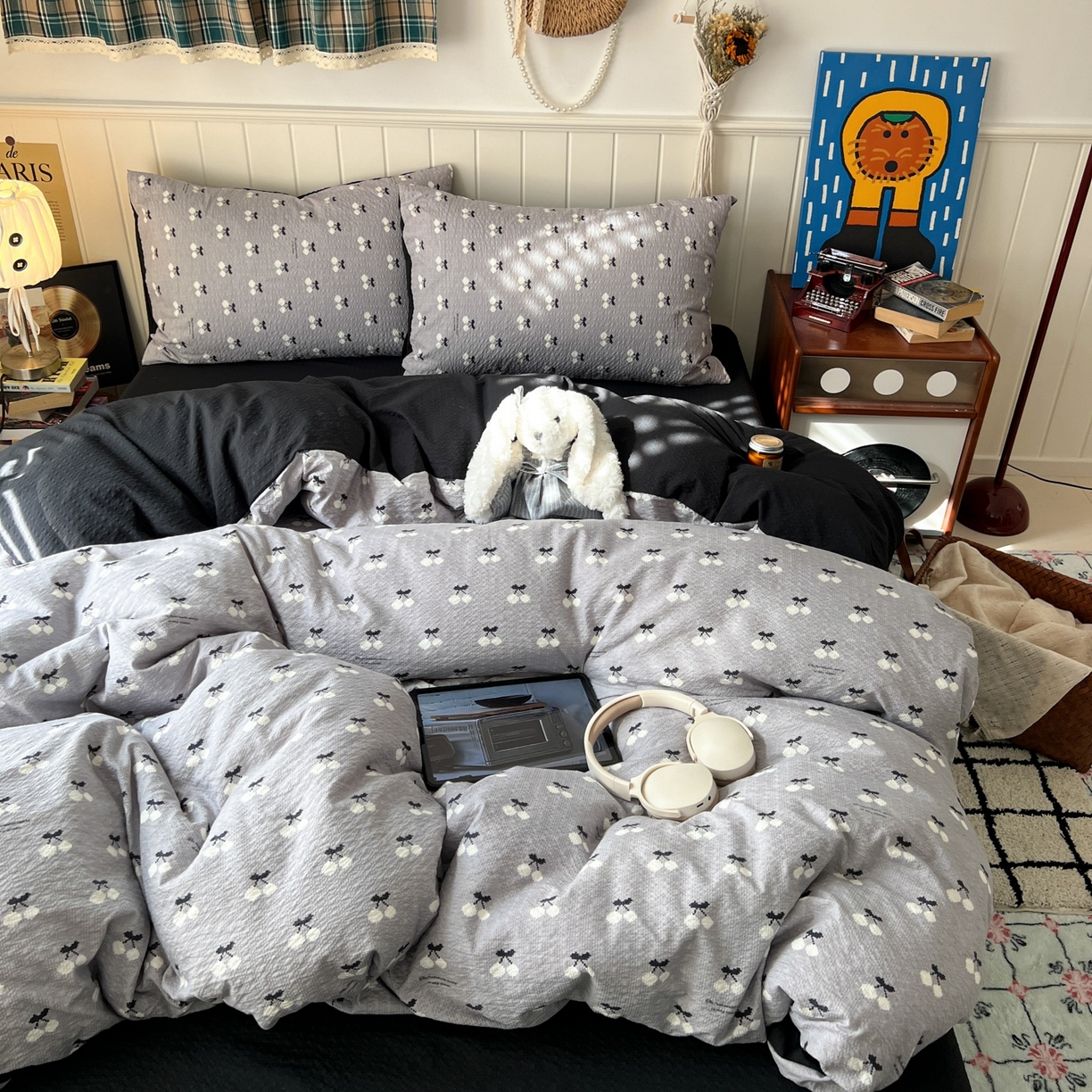 91家纺网 家纺一手货源 找家纺 水木坊 2026春夏新款高品质泡芙普通款四件套 灰樱桃