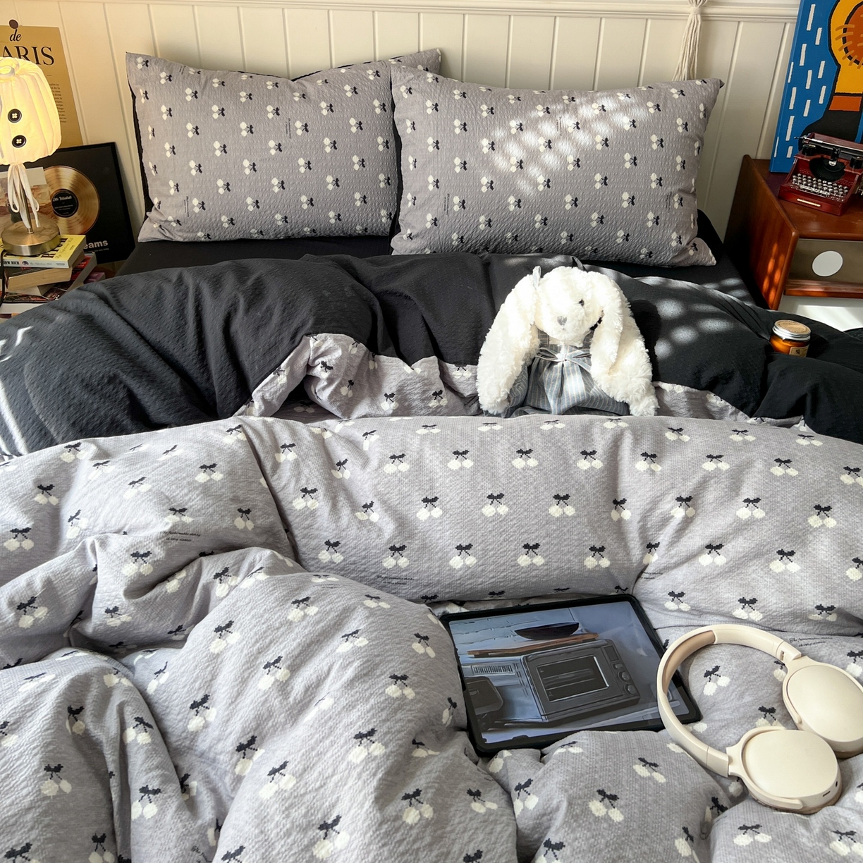 91家纺网 家纺一手货源 找家纺 水木坊 2026春夏新款高品质泡芙普通款四件套 灰樱桃