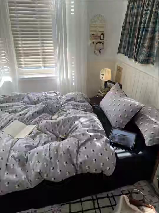 91家纺网 家纺一手货源 找家纺 水木坊 2026春夏新款高品质泡芙普通款四件套 灰樱桃