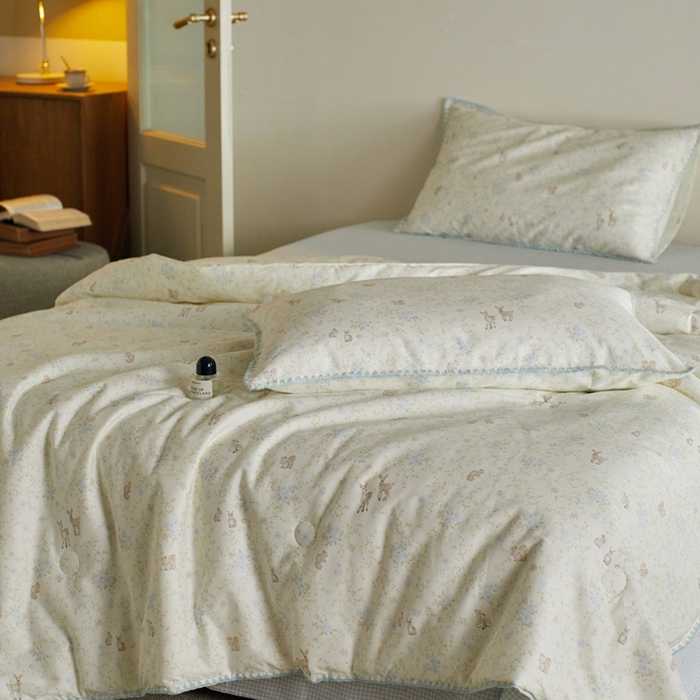 91家纺网 家纺一手货源 找家纺 暖阳 2026新款全棉贝壳边棉花夏被夏凉被空调被 小鹿班比