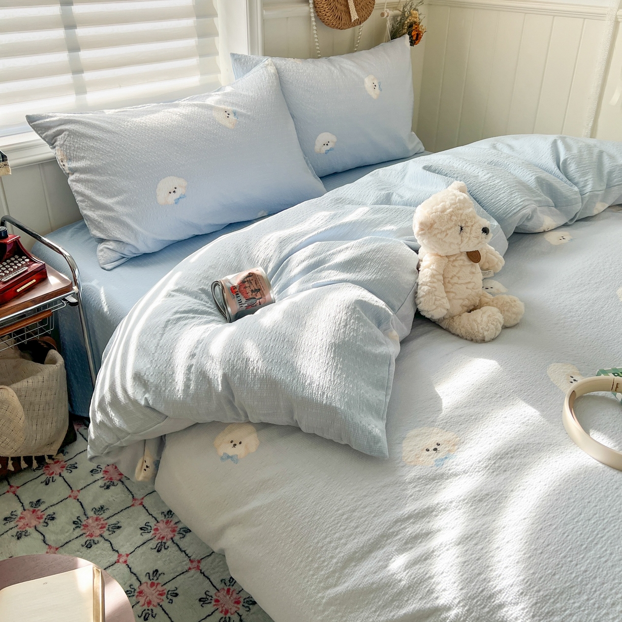 91家纺网 家纺一手货源 找家纺 水木坊 2026春夏新款高品质泡芙普通款四件套 蓝领结狗