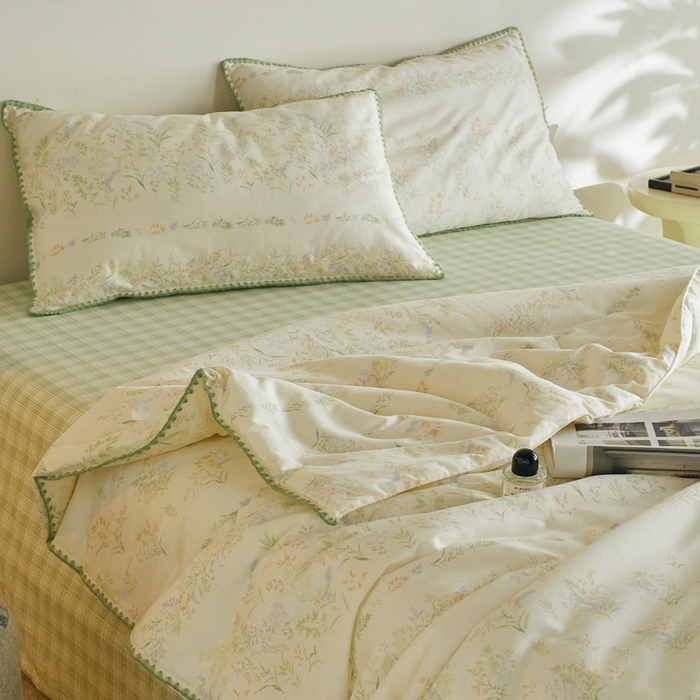 91家纺网 家纺一手货源 找家纺 暖阳 2026新款全棉贝壳边棉花夏被夏凉被空调被 绿草盈盈