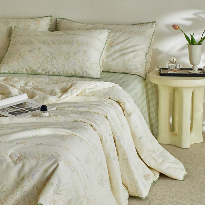 91家纺网 家纺一手货源 找家纺 暖阳 2026新款全棉贝壳边棉花夏被夏凉被空调被 绿草盈盈