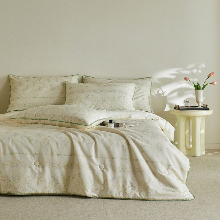 91家纺网 家纺一手货源 找家纺 暖阳 2026新款全棉贝壳边棉花夏被夏凉被空调被 绿草盈盈