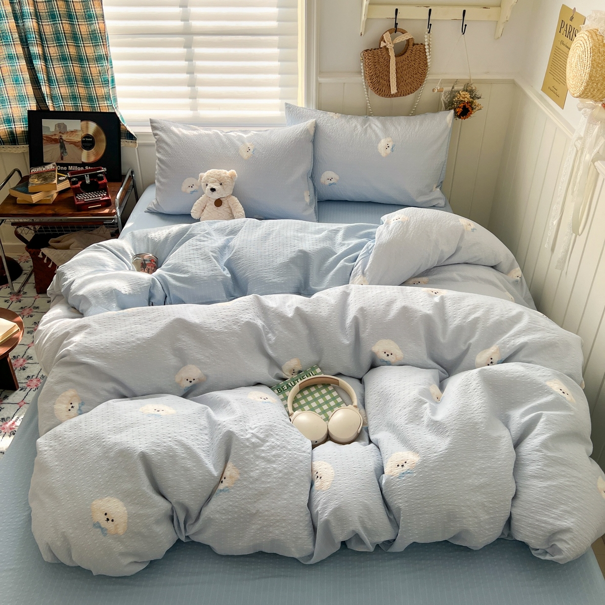 91家纺网 家纺一手货源 找家纺 水木坊 2026春夏新款高品质泡芙普通款四件套 蓝领结狗