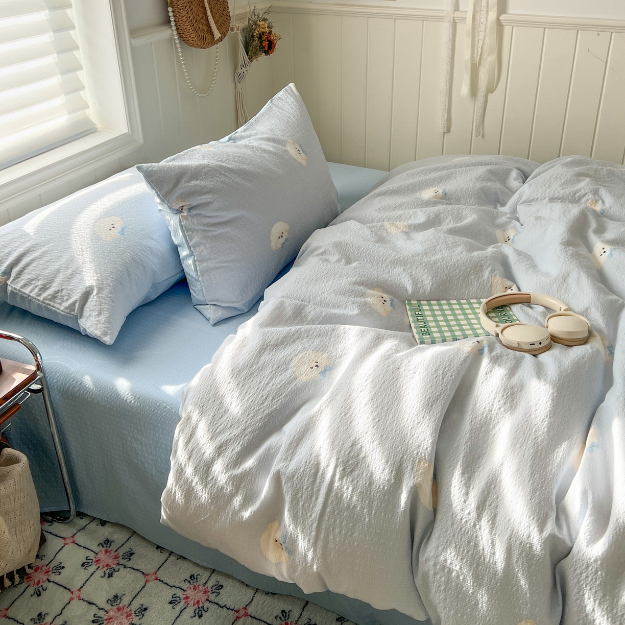 91家纺网 家纺一手货源 找家纺 水木坊 2026春夏新款高品质泡芙普通款四件套 蓝领结狗