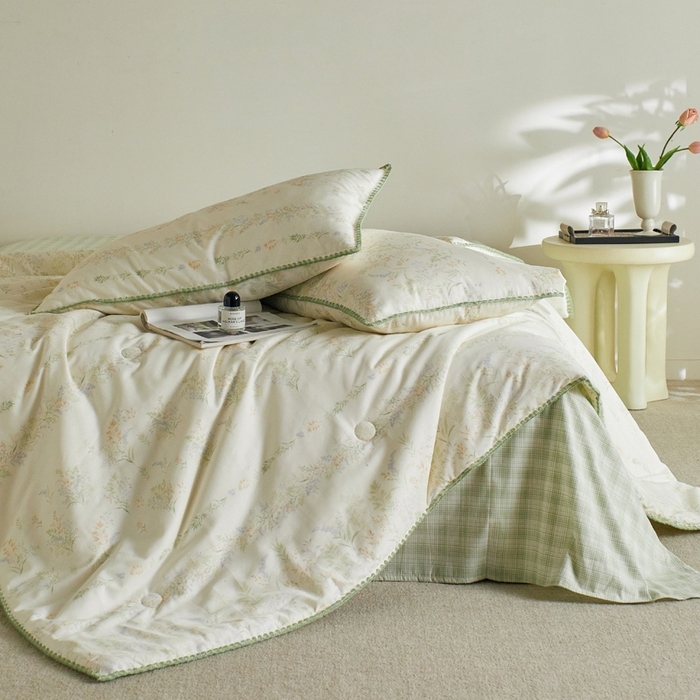 91家纺网 家纺一手货源 找家纺 暖阳 2026新款全棉贝壳边棉花夏被夏凉被空调被 绿草盈盈