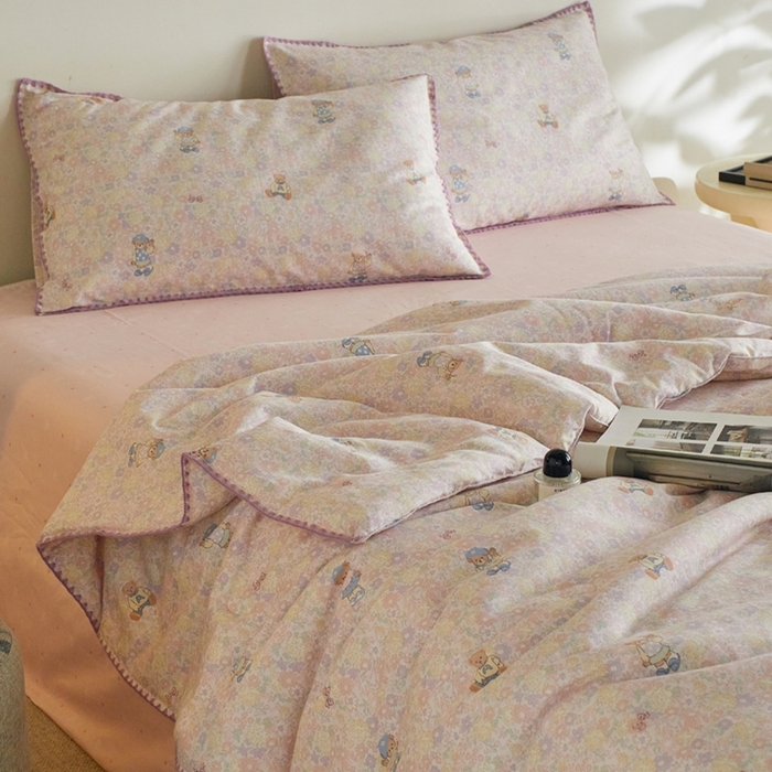 91家纺网 家纺一手货源 找家纺 暖阳 2026新款全棉贝壳边棉花夏被夏凉被空调被 英文小熊