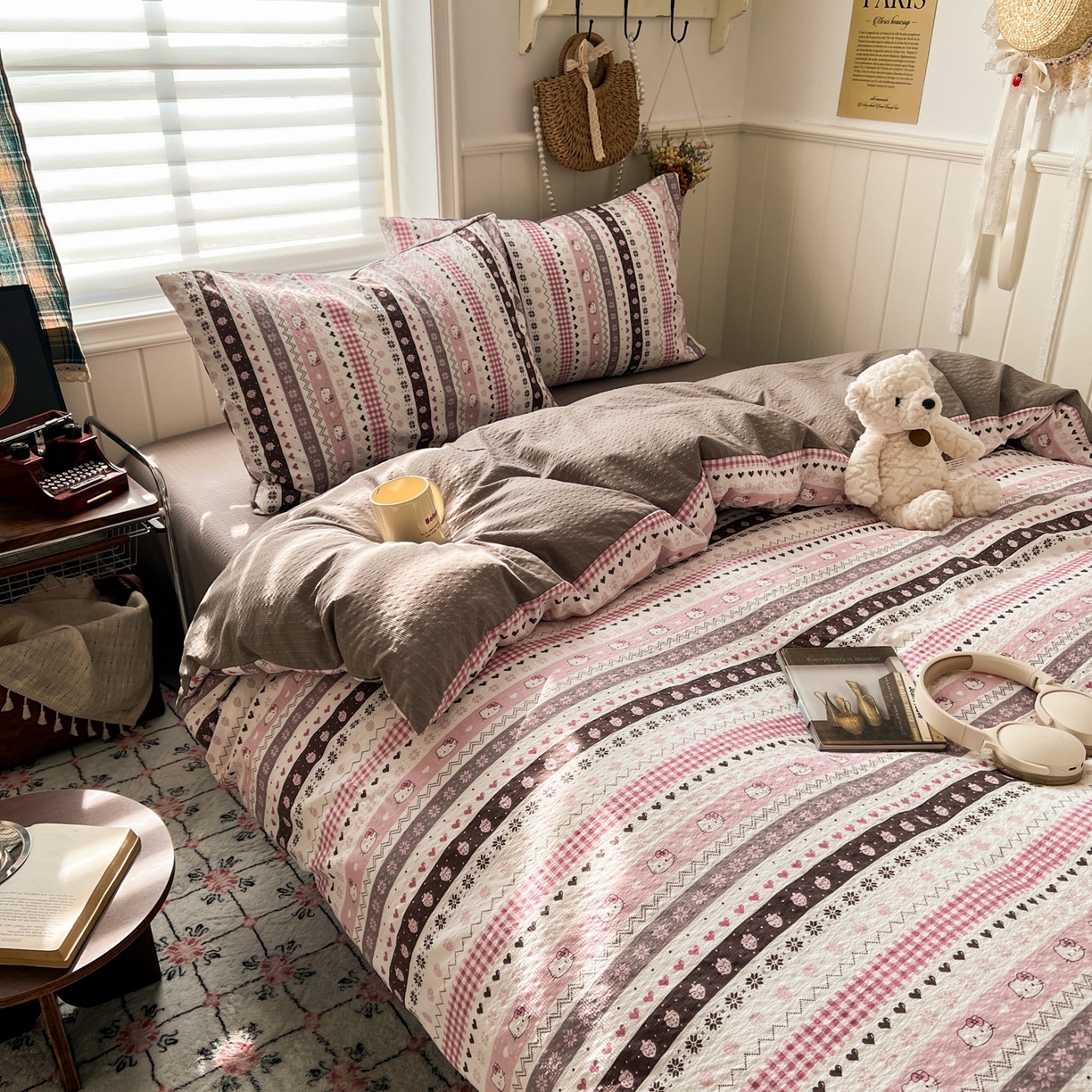 91家纺网 家纺一手货源 找家纺 水木坊 2026春夏新款高品质泡芙普通款四件套 猫咪集-粉