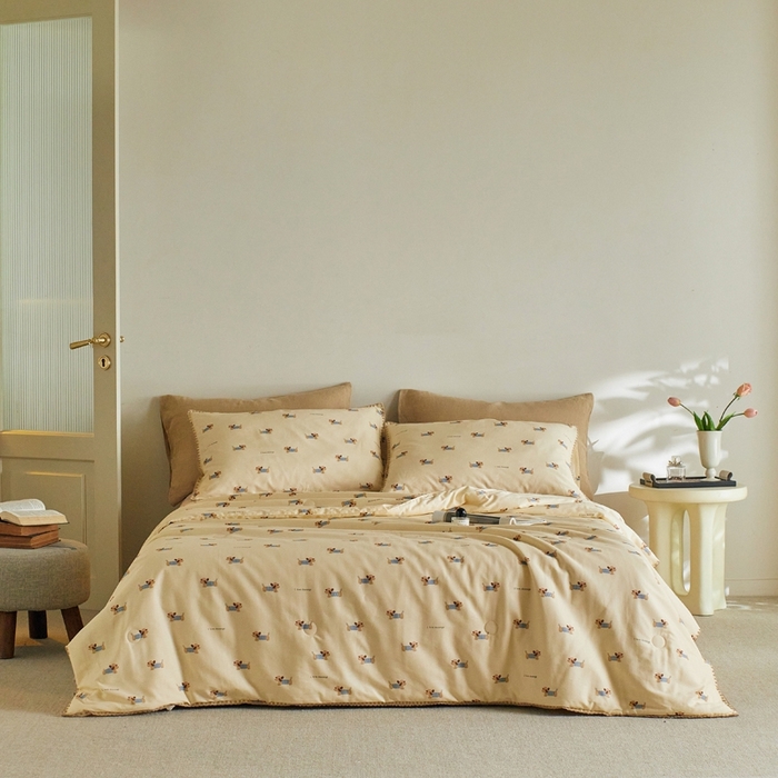 91家纺网 家纺一手货源 找家纺 暖阳 2026新款全棉贝壳边棉花夏被夏凉被空调被 咖色狗狗