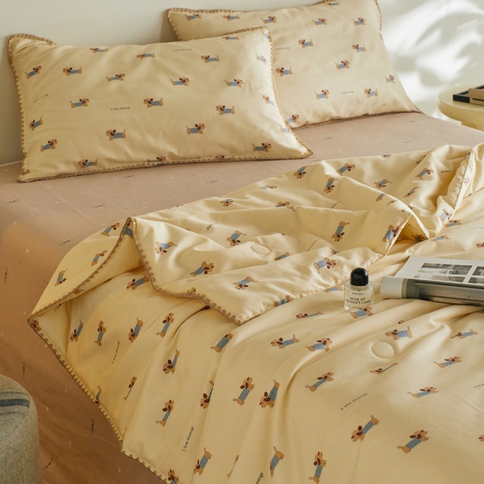 91家纺网 家纺一手货源 找家纺 暖阳 2026新款全棉贝壳边棉花夏被夏凉被空调被 咖色狗狗