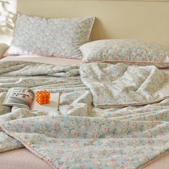 91家纺网 家纺一手货源 找家纺 暖阳 2026新款全棉贝壳边棉花夏被夏凉被空调被 柏林梦境绿