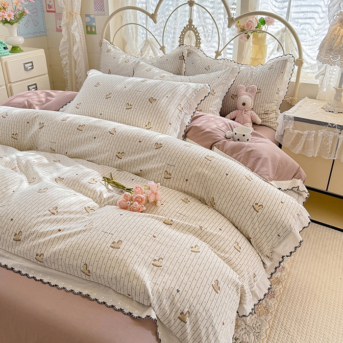 91家纺网 家纺一手货源 找家纺 莉莉安家纺 2026新款古法水洗云感棉印花单枕套 古法-木马乐园