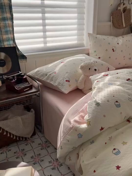 91家纺网 家纺一手货源 找家纺 水木坊 2026春夏新款高品质泡芙普通款四件套 星芒凯蒂