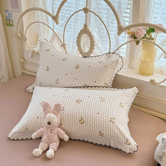 91家纺网 家纺一手货源 找家纺 莉莉安家纺 2026新款古法水洗云感棉印花单枕套 古法-木马乐园