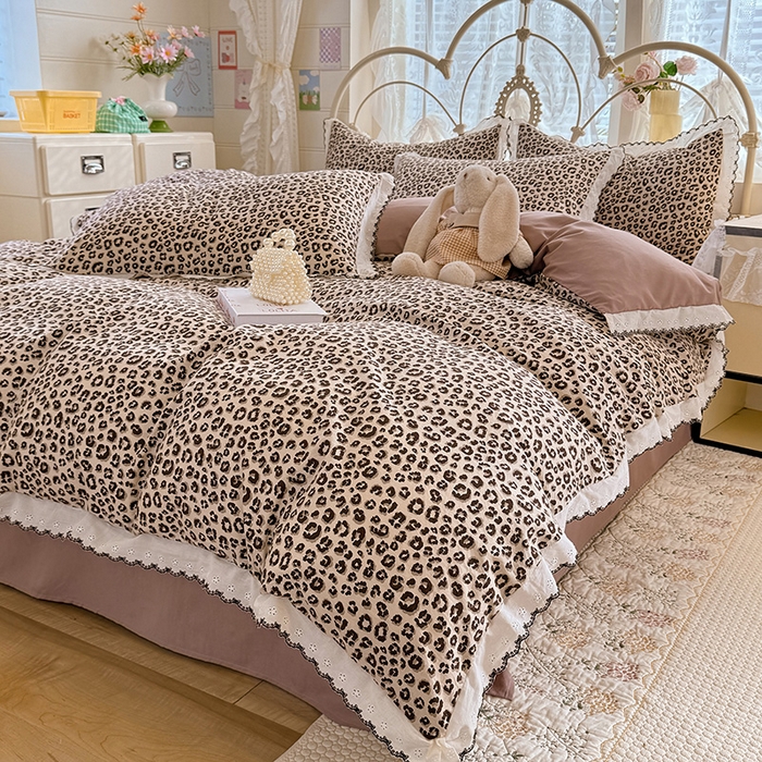 91家纺网 家纺一手货源 找家纺 莉莉安家纺 2026新款古法水洗云感棉印花单枕套 古法-豹纹