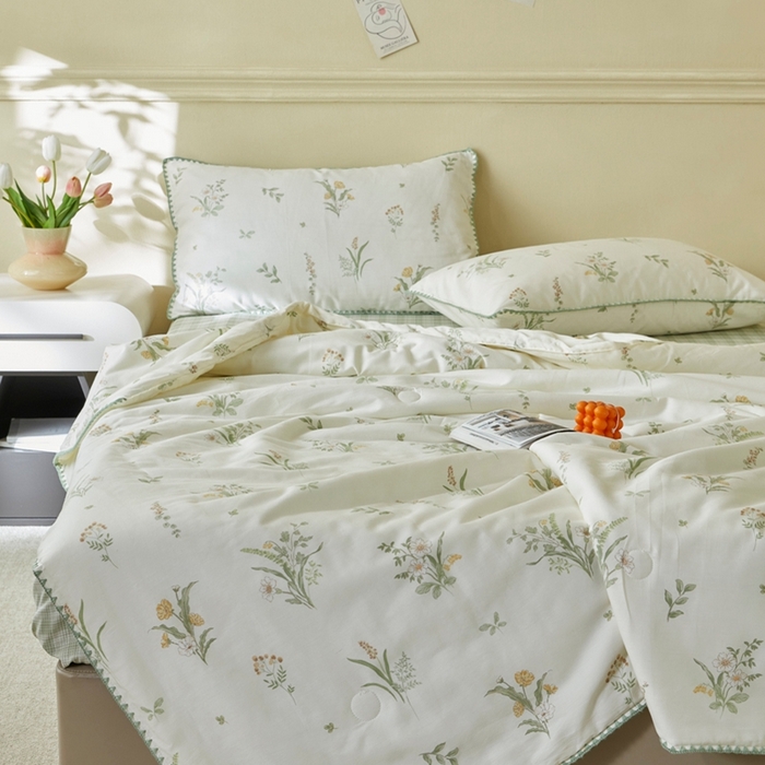 91家纺网 家纺一手货源 找家纺 暖阳 2026新款全棉贝壳边棉花夏被夏凉被空调被 花的温存