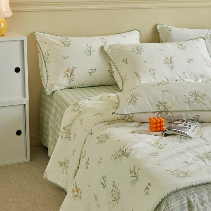 91家纺网 家纺一手货源 找家纺 暖阳 2026新款全棉贝壳边棉花夏被夏凉被空调被 花的温存