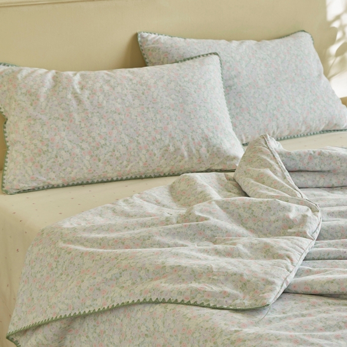 91家纺网 家纺一手货源 找家纺 暖阳 2026新款全棉贝壳边棉花夏被夏凉被空调被 花间寻梦蓝