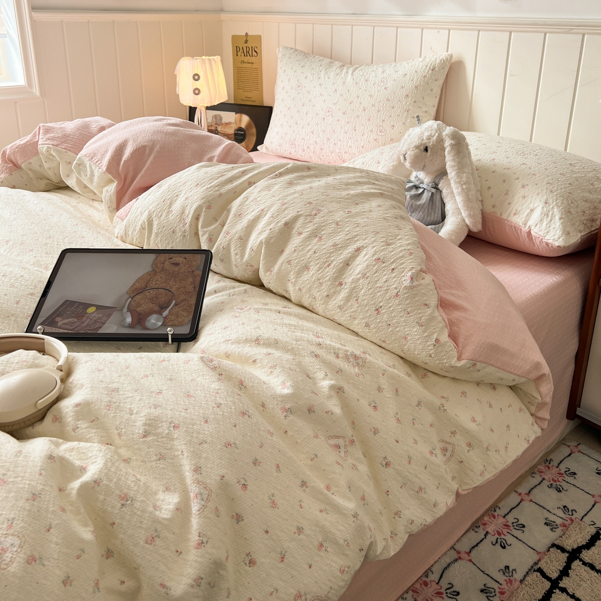 91家纺网 家纺一手货源 找家纺 水木坊 2026春夏新款高品质泡芙普通款四件套 春日甜桃心-米