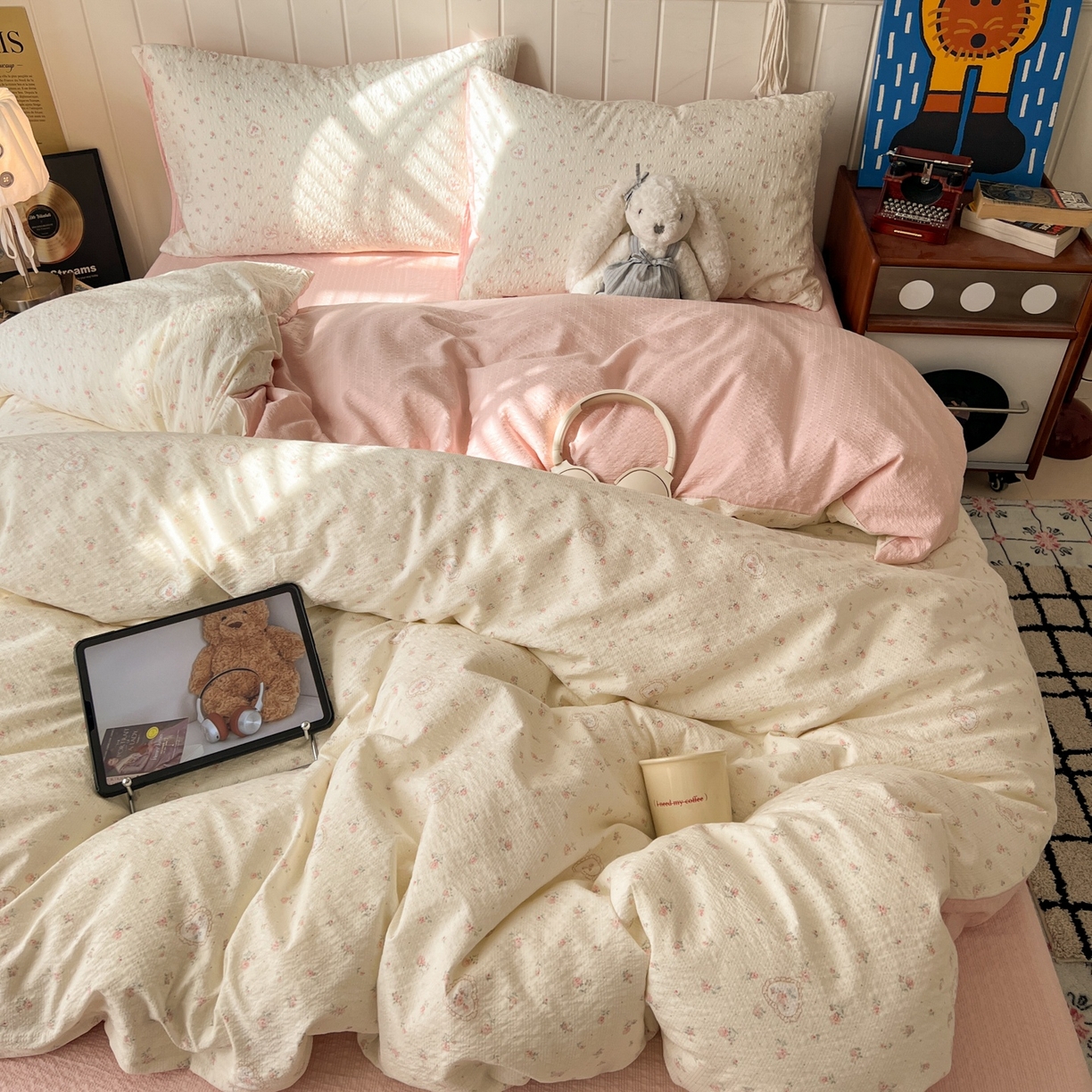 91家纺网 家纺一手货源 找家纺 水木坊 2026春夏新款高品质泡芙普通款四件套 春日甜桃心-米