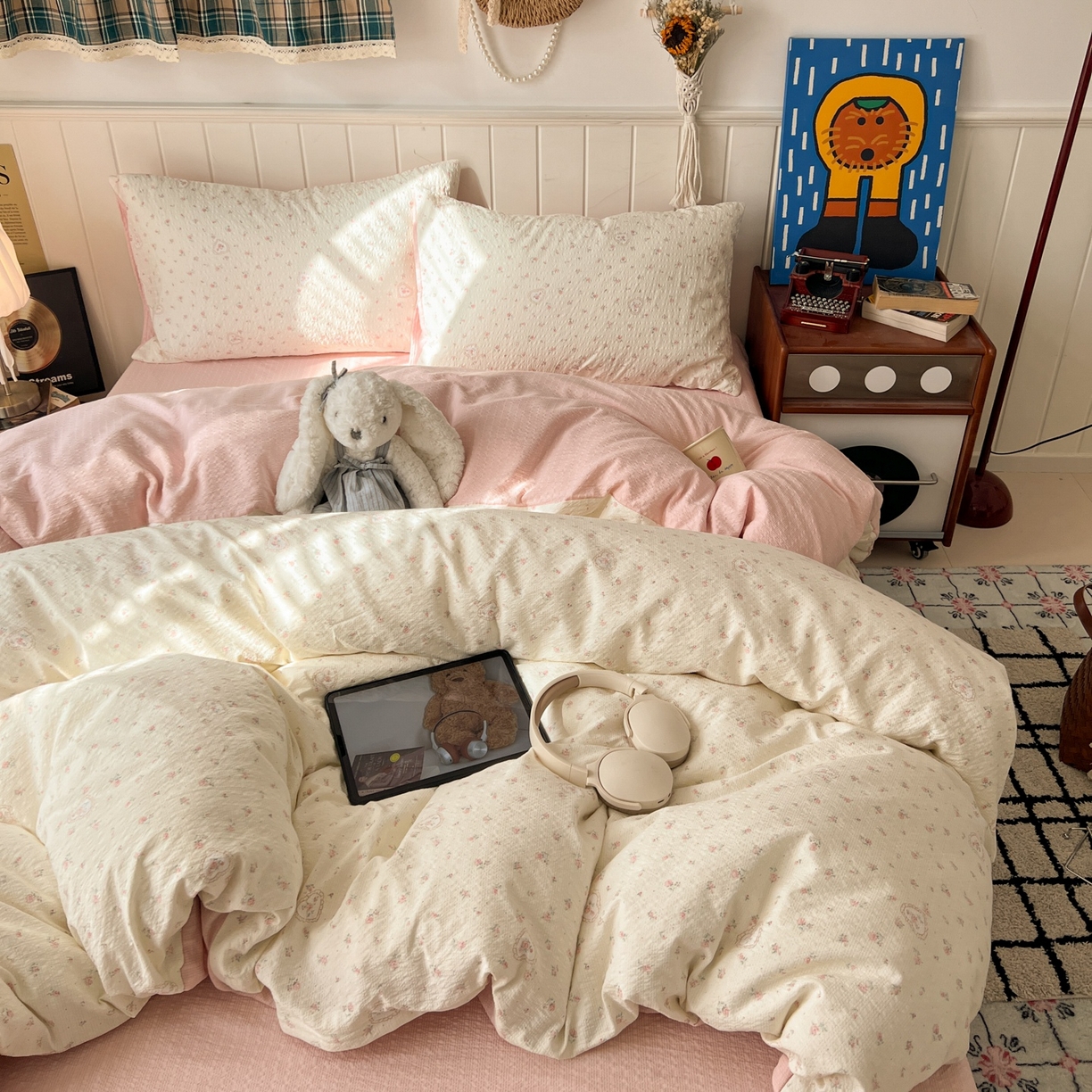 91家纺网 家纺一手货源 找家纺 水木坊 2026春夏新款高品质泡芙普通款四件套 春日甜桃心-米