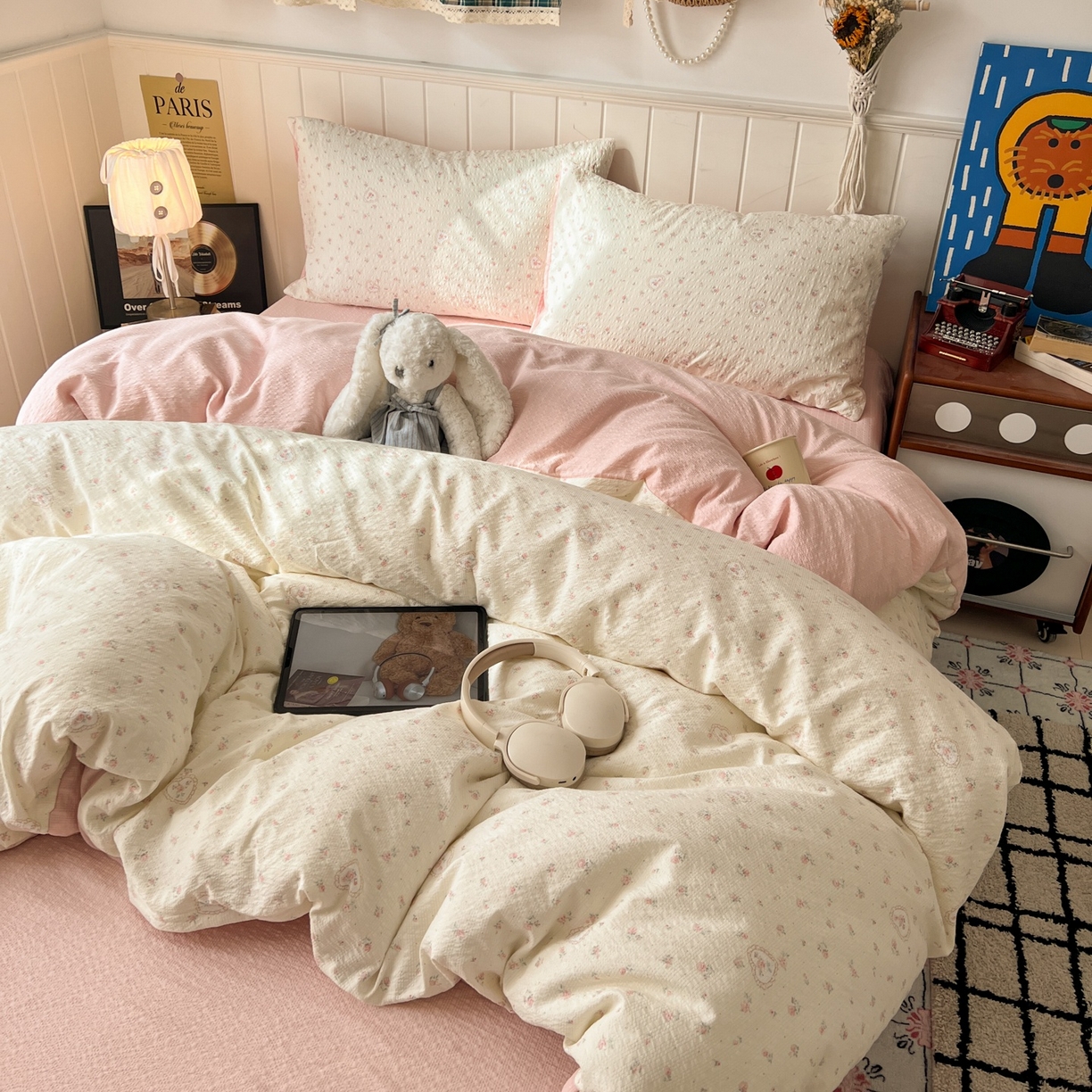 91家纺网 家纺一手货源 找家纺 水木坊 2026春夏新款高品质泡芙普通款四件套 春日甜桃心-米