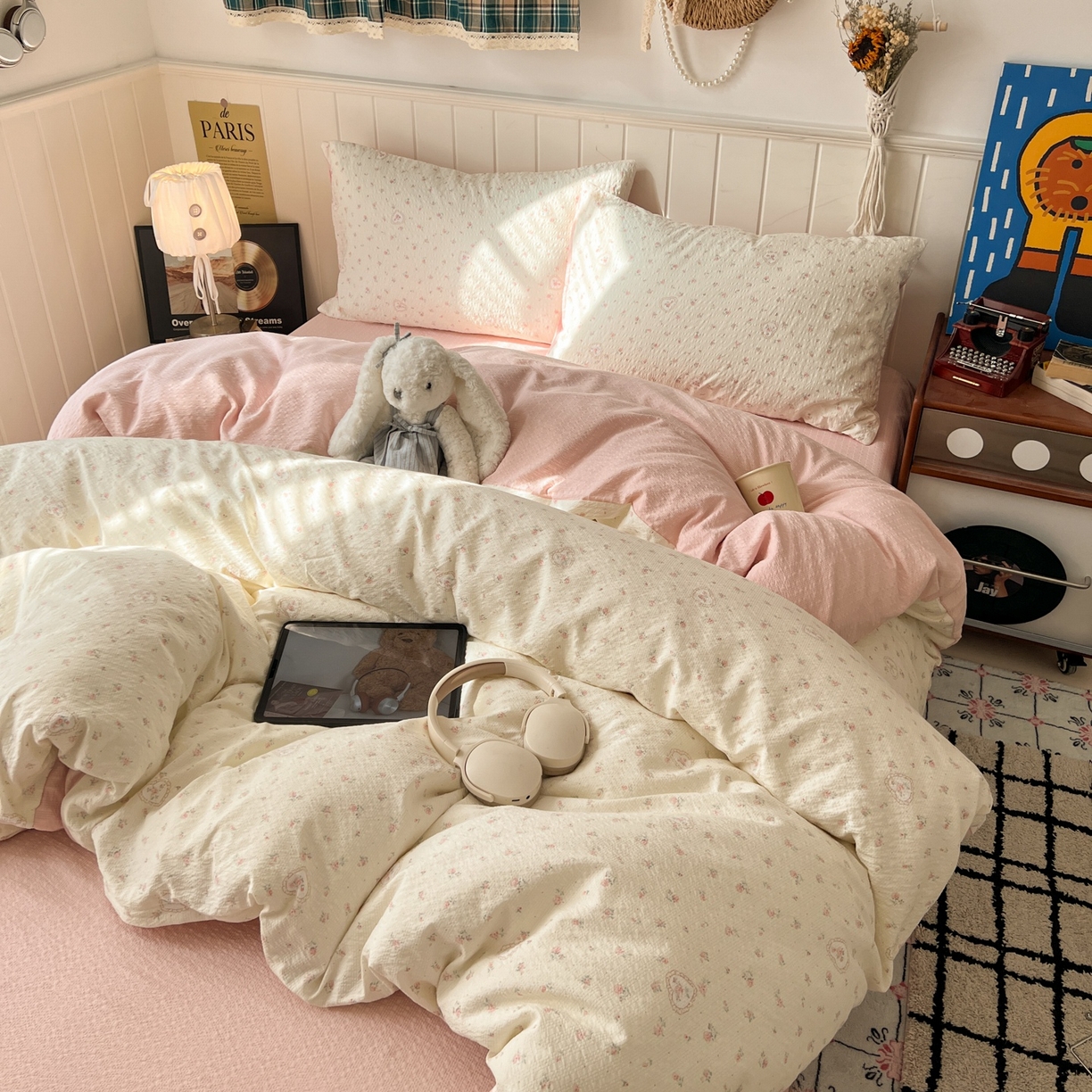 91家纺网 家纺一手货源 找家纺 水木坊 2026春夏新款高品质泡芙普通款四件套 春日甜桃心-米