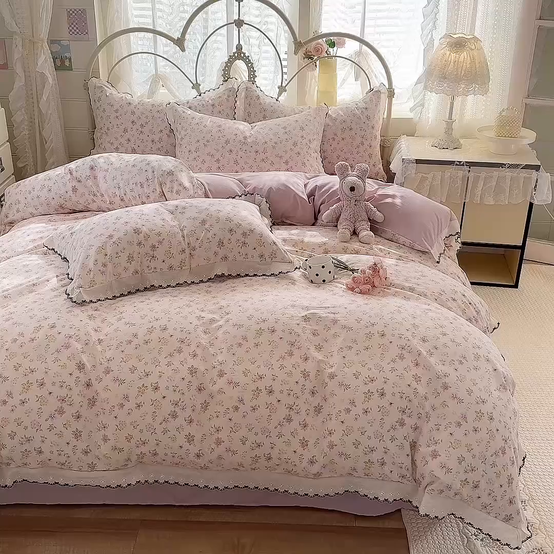 91家纺网 家纺一手货源 找家纺 莉莉安家纺 2026新款古法水洗云感棉印花单枕套 古法-粉漾