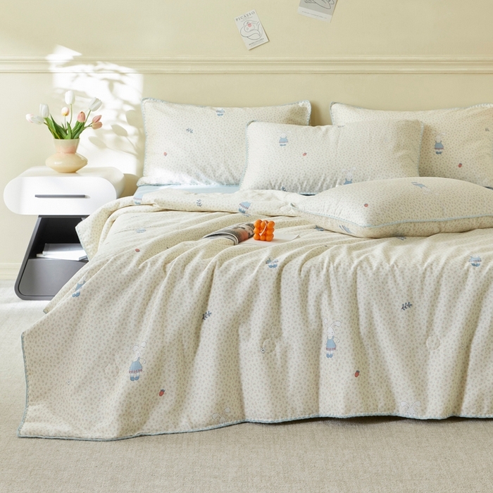 91家纺网 家纺一手货源 找家纺 暖阳 2026新款全棉贝壳边棉花夏被夏凉被空调被 奶呼兔兔