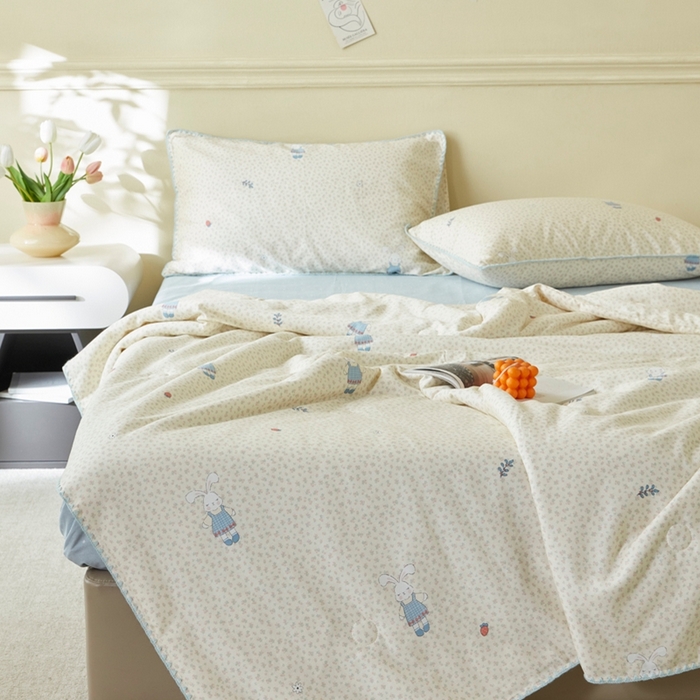 91家纺网 家纺一手货源 找家纺 暖阳 2026新款全棉贝壳边棉花夏被夏凉被空调被 奶呼兔兔