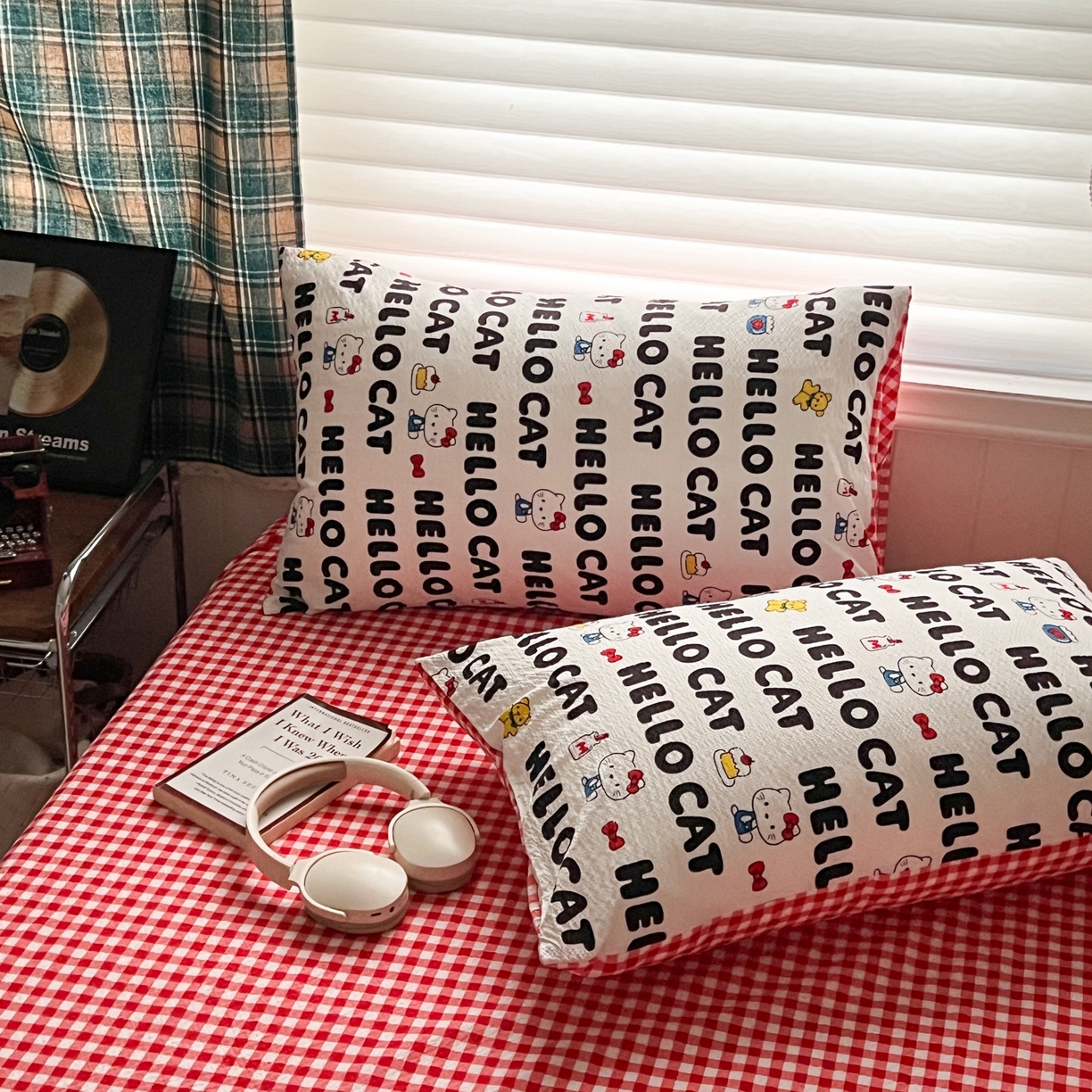 91家纺网 家纺一手货源 找家纺 水木坊 2026春夏新款高品质泡芙普通款四件套 猫系字母