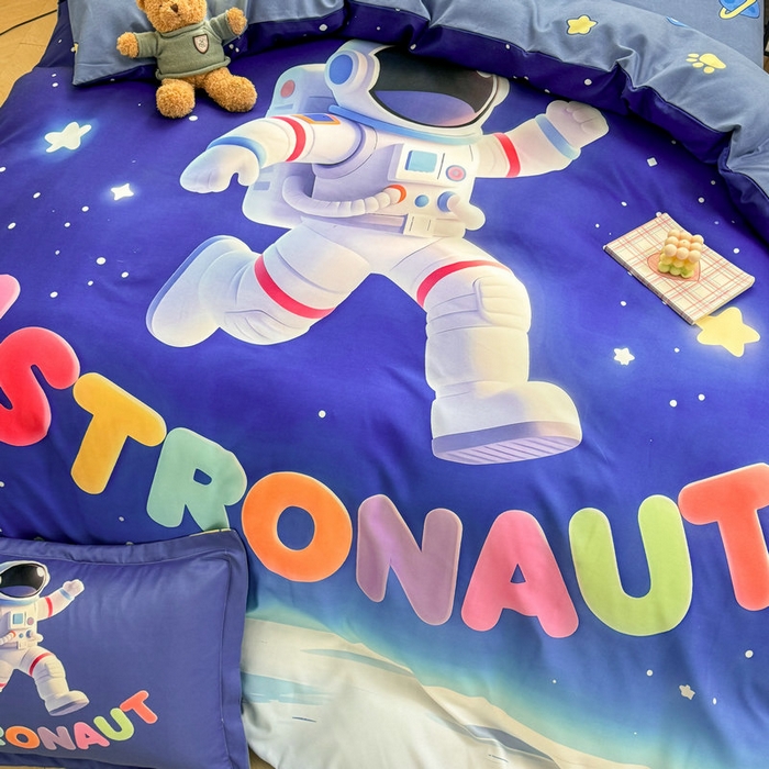 91家纺网 家纺一手货源 找家纺 宝薇 2026春夏新款7D卡通加厚斜纹仿棉生态磨毛大版四件套 太空人