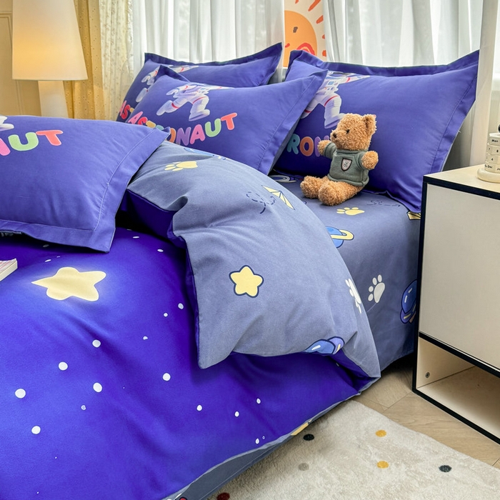 91家纺网 家纺一手货源 找家纺 宝薇 2026春夏新款7D卡通加厚斜纹仿棉生态磨毛大版四件套 太空人