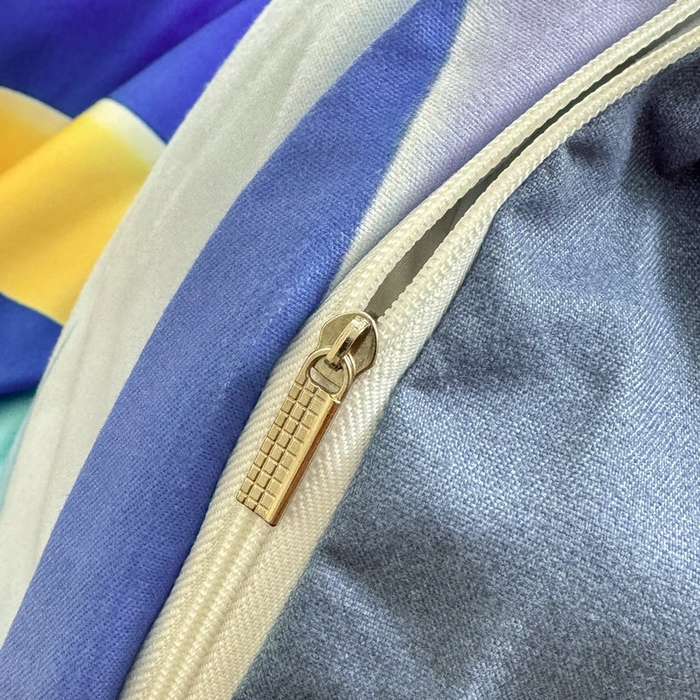 91家纺网 家纺一手货源 找家纺 宝薇 2026春夏新款7D卡通加厚斜纹仿棉生态磨毛大版四件套 太空人