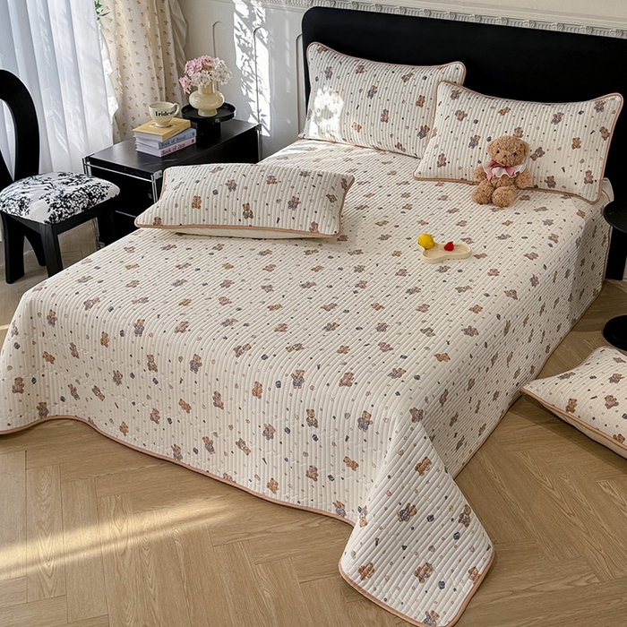 91家纺网 家纺一手货源 找家纺 （总）美达家纺 2026新款密道款夹棉全棉防滑床盖