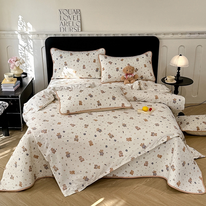 91家纺网 家纺一手货源 找家纺 （总）美达家纺 2026新款密道款夹棉全棉防滑床盖