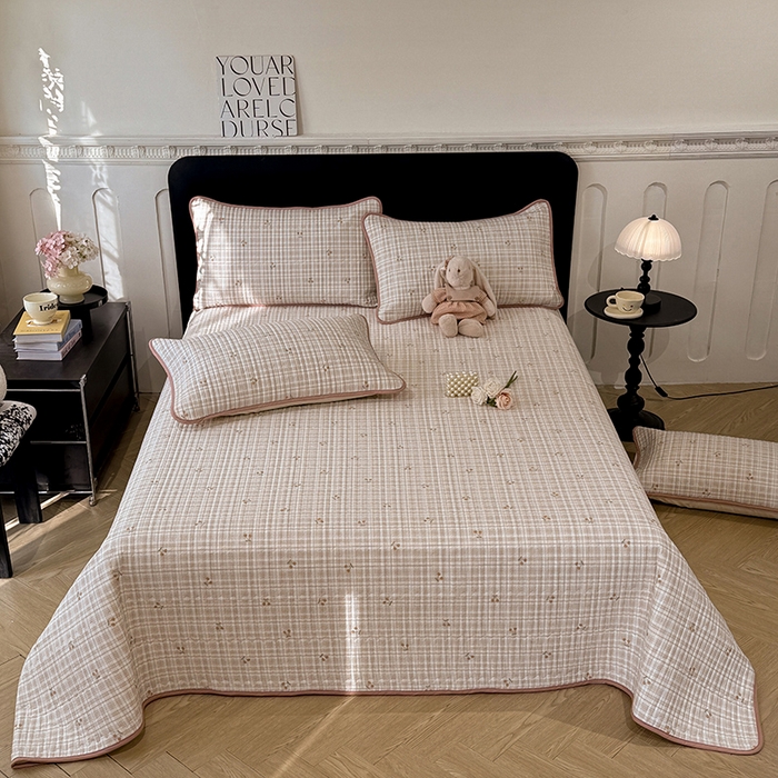 91家纺网 家纺一手货源 找家纺 （总）美达家纺 2026新款密道款夹棉全棉防滑床盖