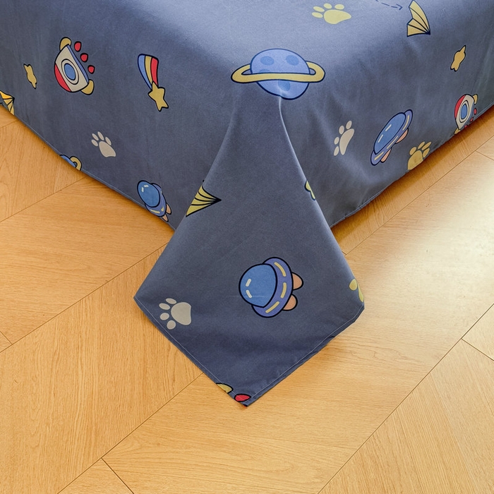 91家纺网 家纺一手货源 找家纺 宝薇 2026春夏新款7D卡通加厚斜纹仿棉生态磨毛大版四件套 太空人