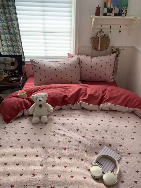 91家纺网 家纺一手货源 找家纺 水木坊 2026春夏新款高品质泡芙普通款四件套 朦胧粉心