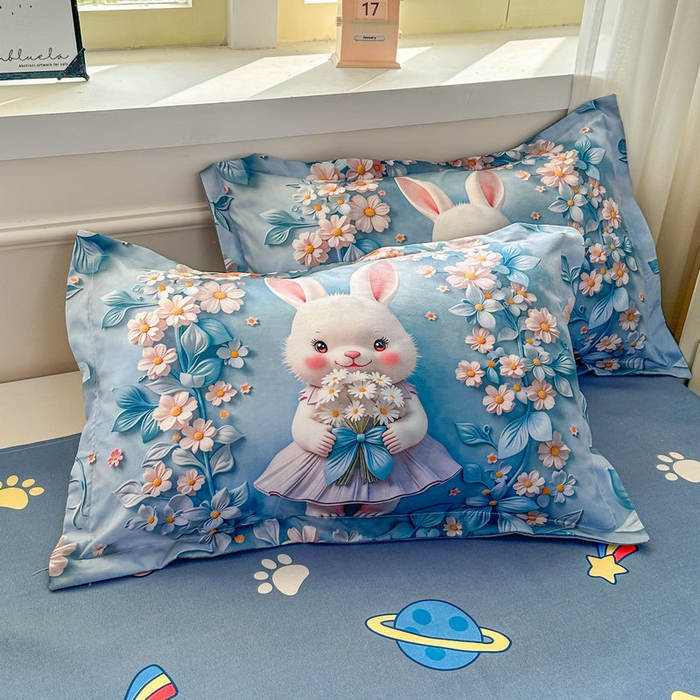 91家纺网 家纺一手货源 找家纺 宝薇 2026春夏新款7D卡通加厚斜纹仿棉生态磨毛大版四件套 天使兔